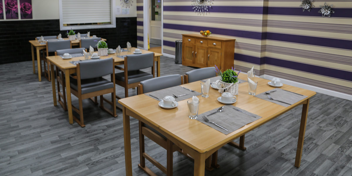 apple mews dining room